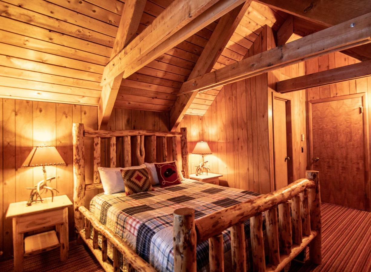 Yellowstone Cozy Caldera Cabin アイランド・パーク エクステリア 写真