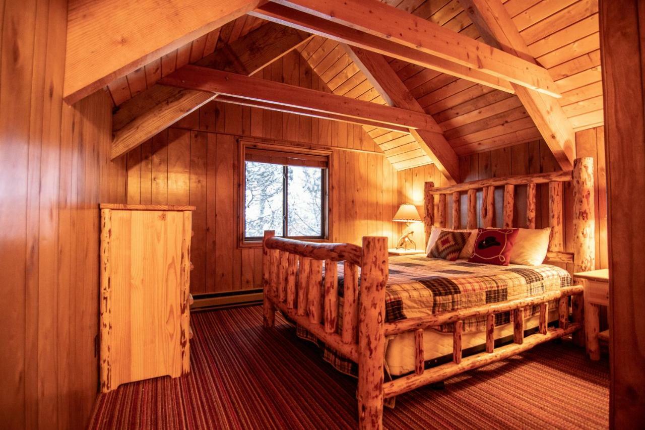 Yellowstone Cozy Caldera Cabin アイランド・パーク エクステリア 写真