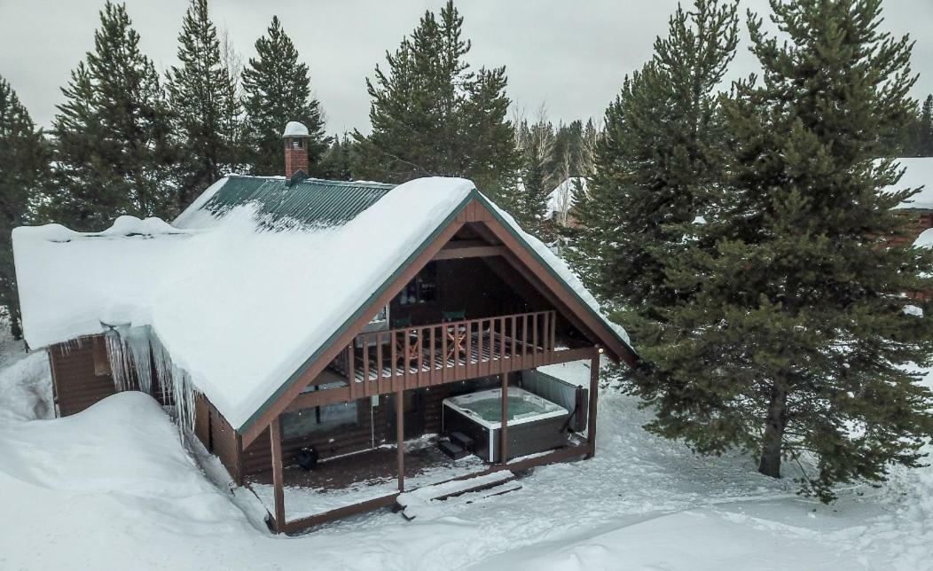 Yellowstone Cozy Caldera Cabin アイランド・パーク エクステリア 写真